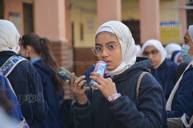 طالبات أولى ثانوي بالجيزة (5)