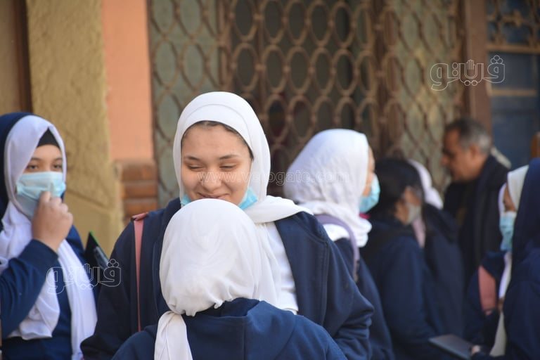 طالبات أولى ثانوي بالجيزة (6)