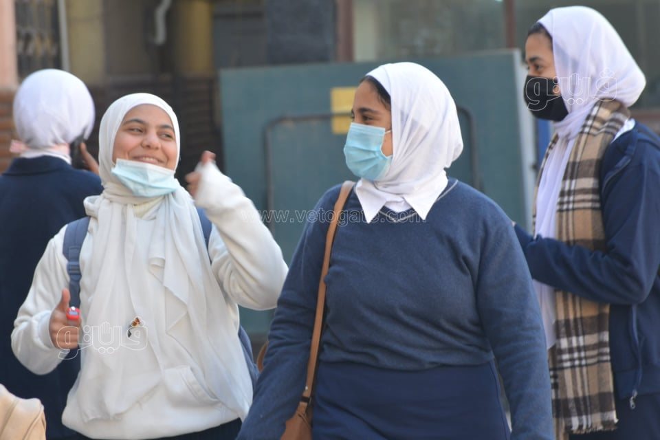 طالبات أولى ثانوي بالجيزة (12)