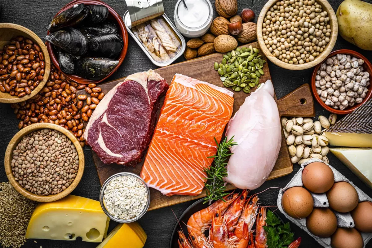 البروتين أهم العناصر الغذائية لكبار السن 