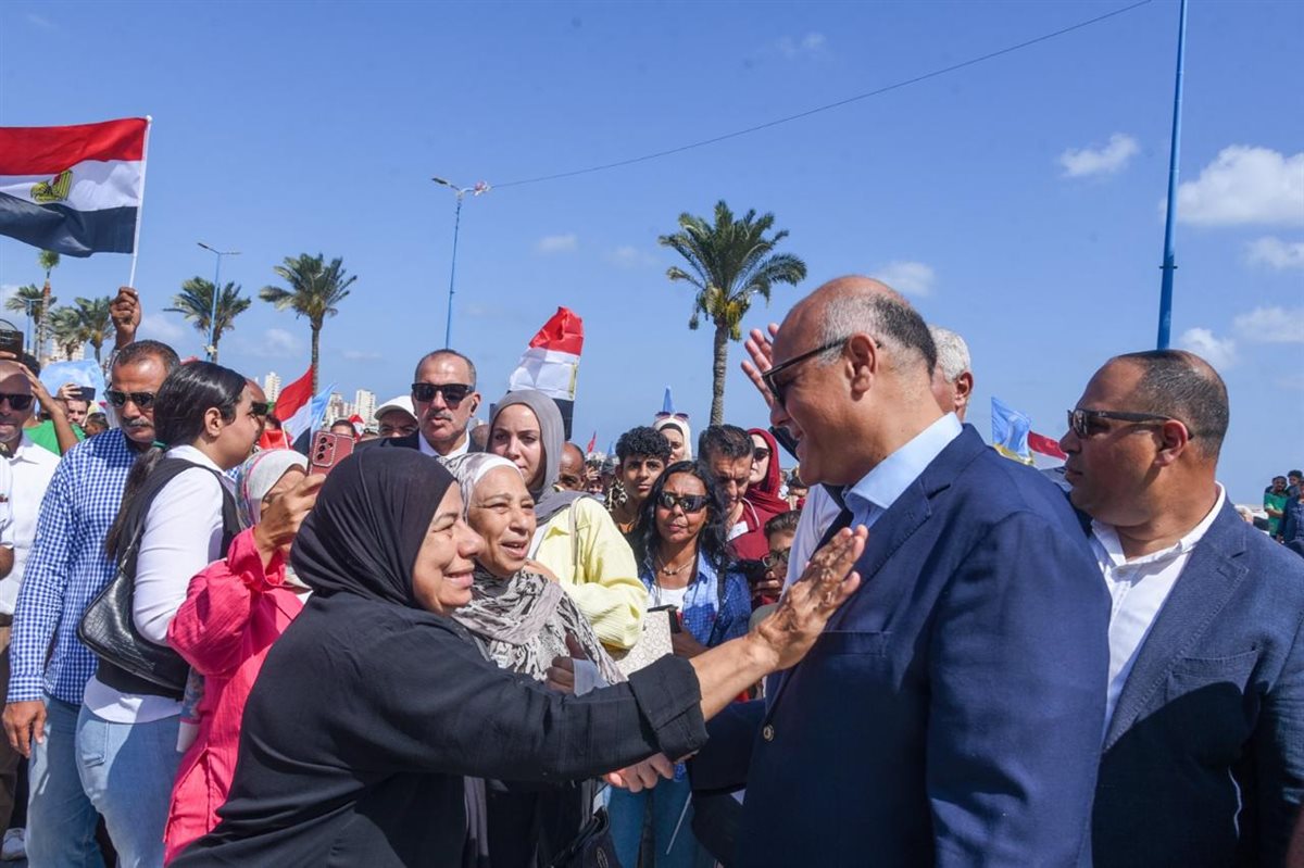 عروض فنية وكرنفال على كورنيش البحر للاحتفال بعيد الإسكندرية القومي