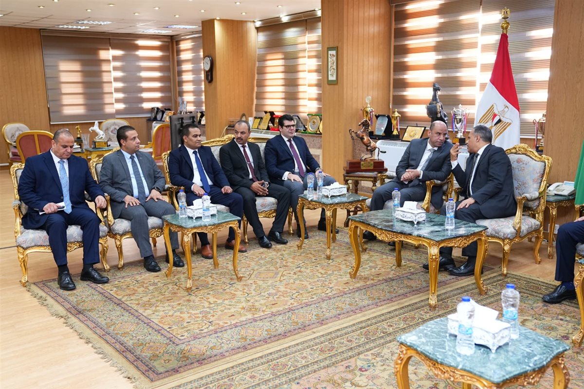 &nbsp;وزير العمل يطلق جولة ميدانية بالشرقية