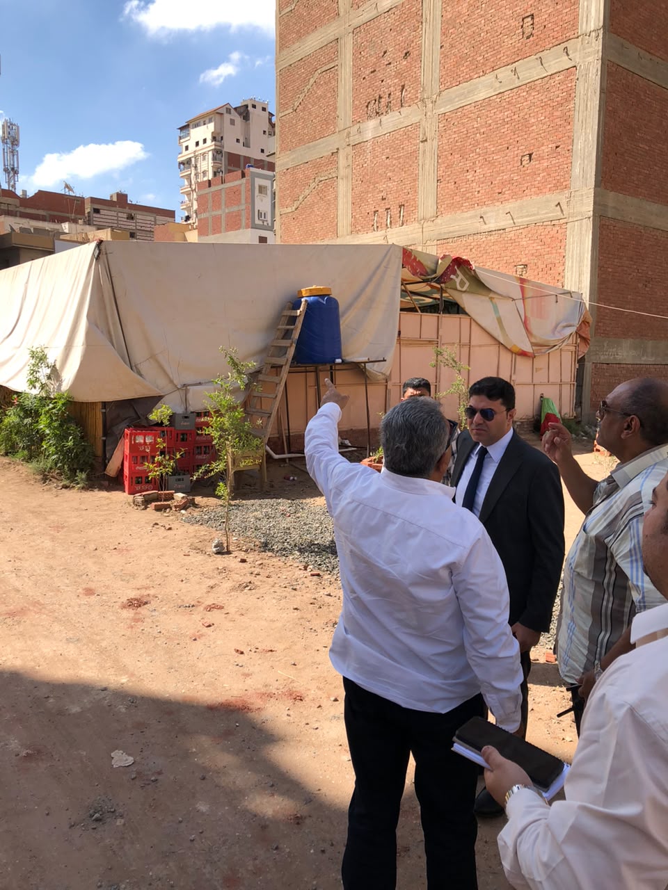 محافظ الدقهلية يتابع ميدانيا الالتزام باشتراطات البناء بمدينة طلخا&nbsp;
