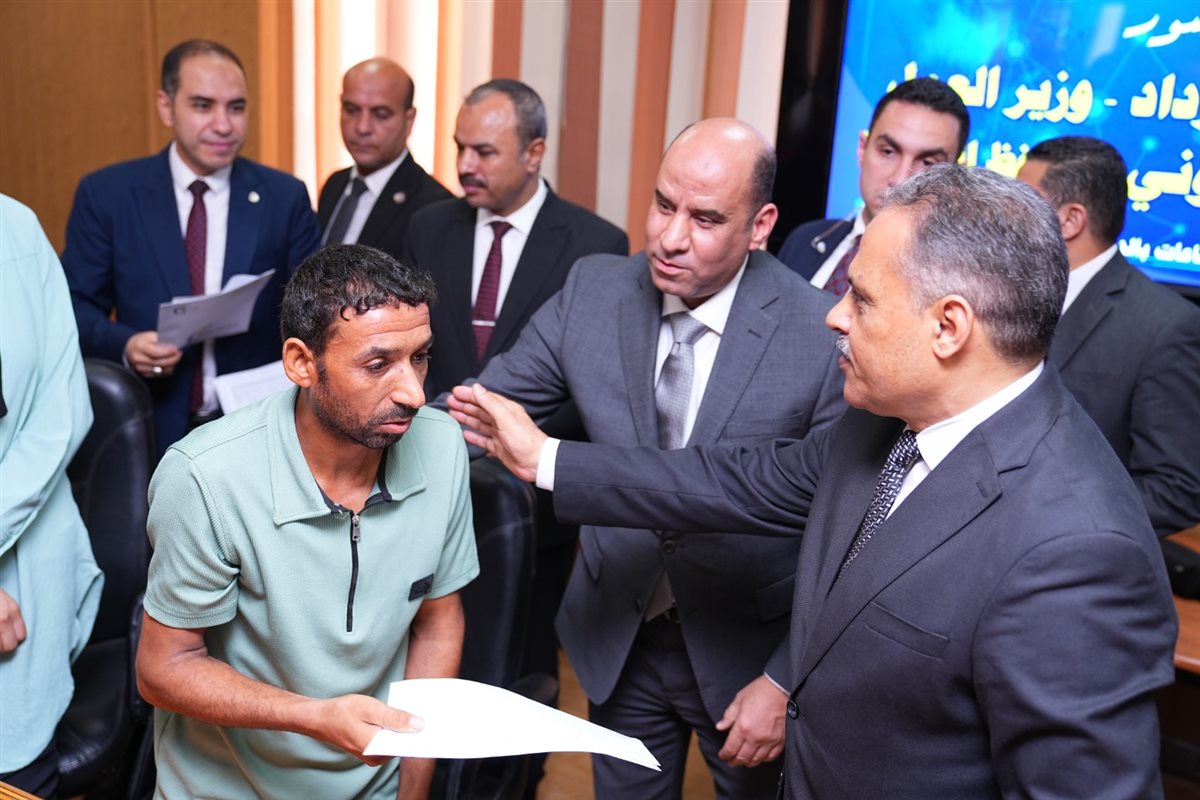 وزير العمل ومحافظ الشرقية يدعمان ذوي الهمم ويعززان فرص التدريب