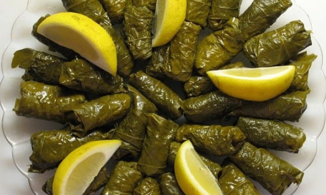 طريقة عمل محشي ورق العنب