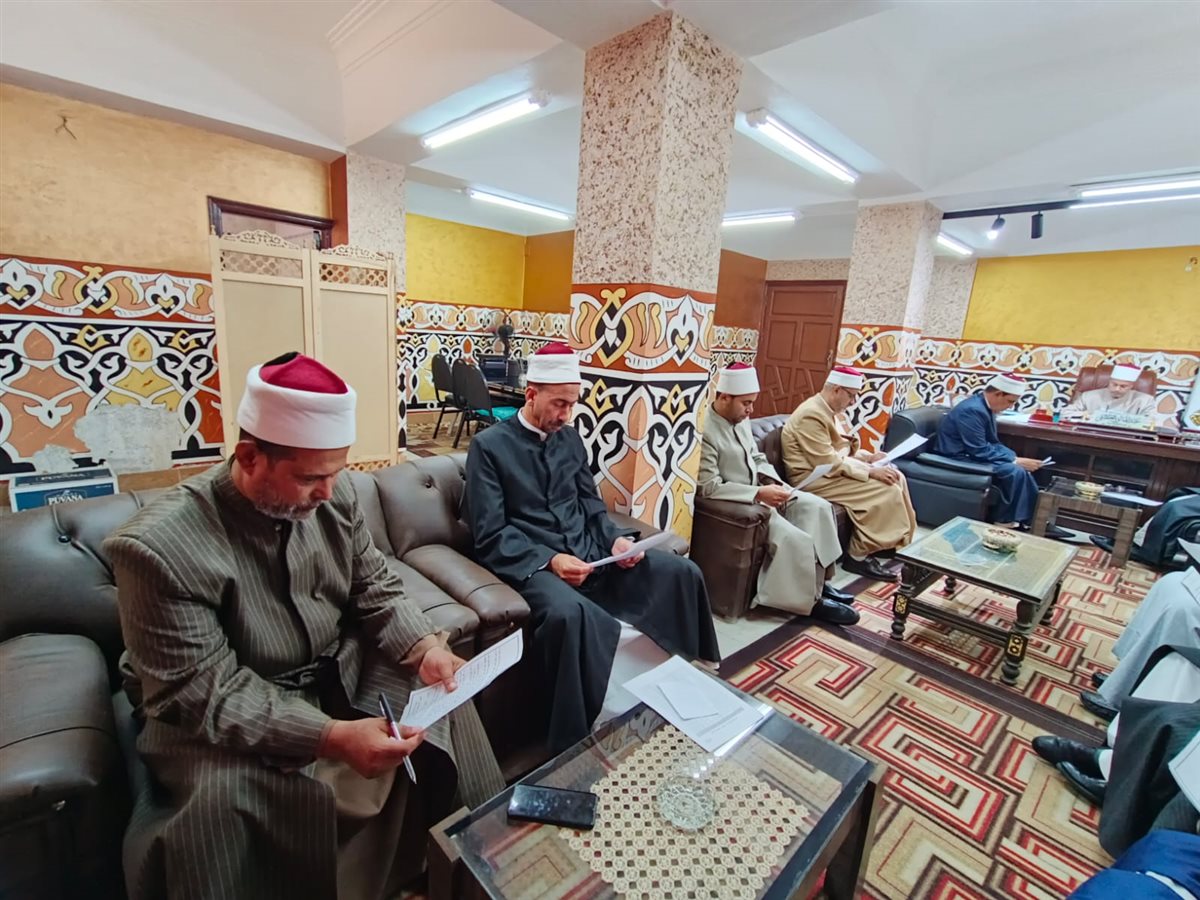 جانب من الاجتماع، فيتو