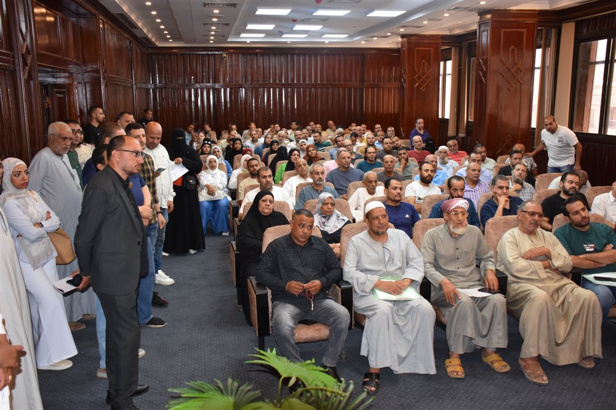 خلال اجتماع شعبة المواد الغذائية والبقالة التموينية بغرفة الجيزة، فيتو