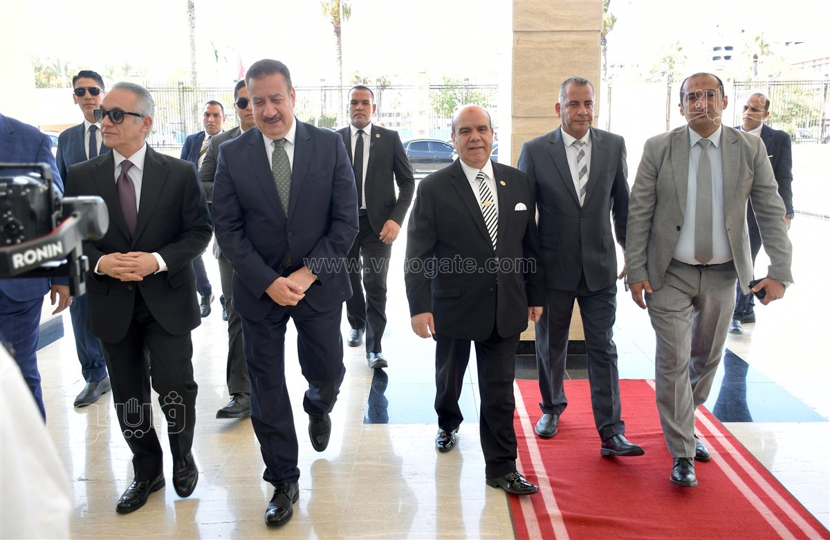 استقبال محافظ بورسعيد لوزير العدل بديوان عام المحافظة