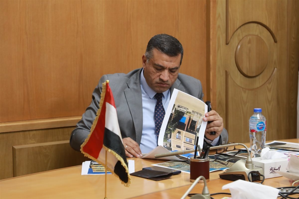 اللواء دكتور مصطفى الببلاوي، محافظ قنا، فيتو