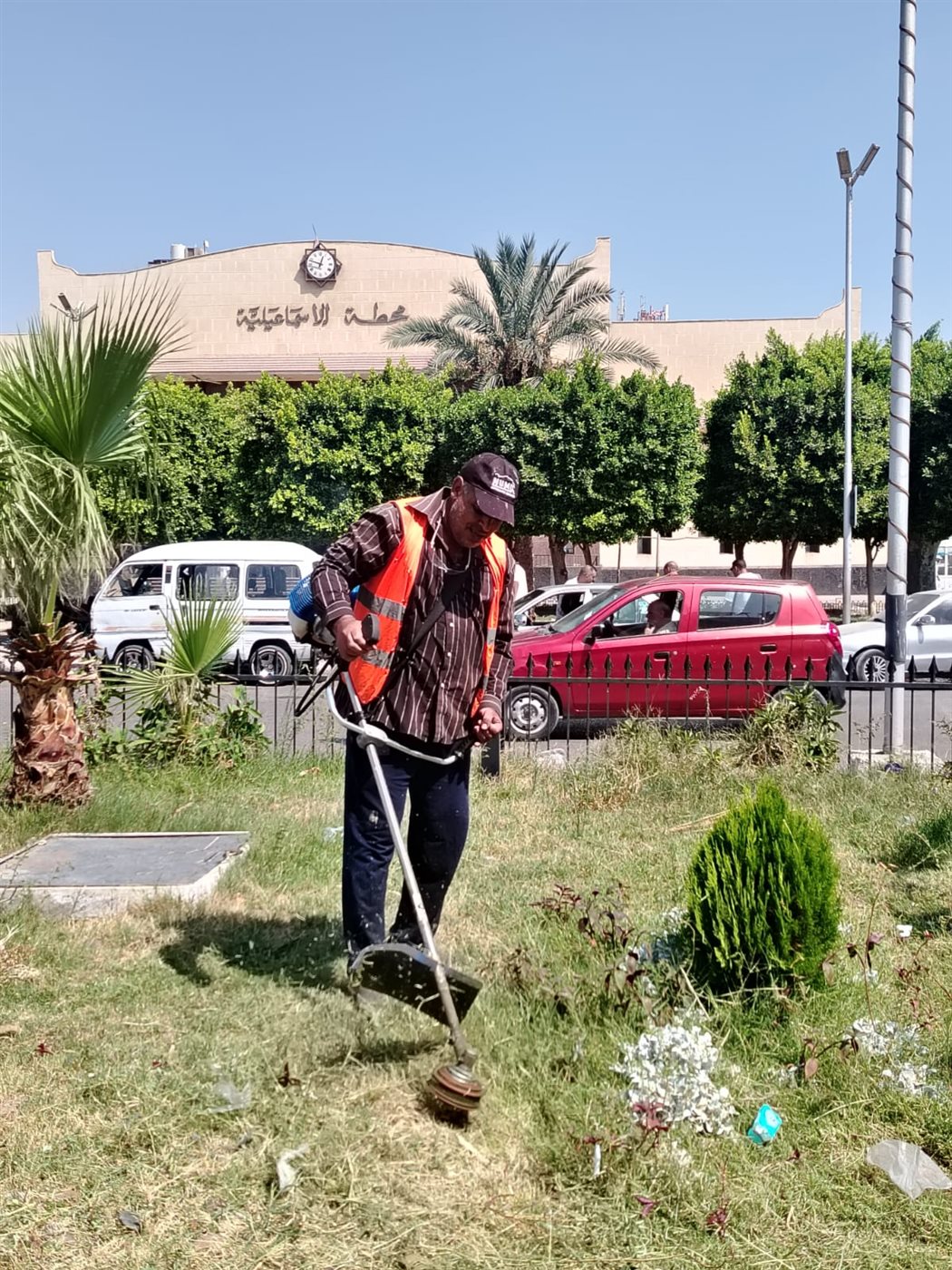 جانب من أعمال الصيانة والتجميل، فيتو