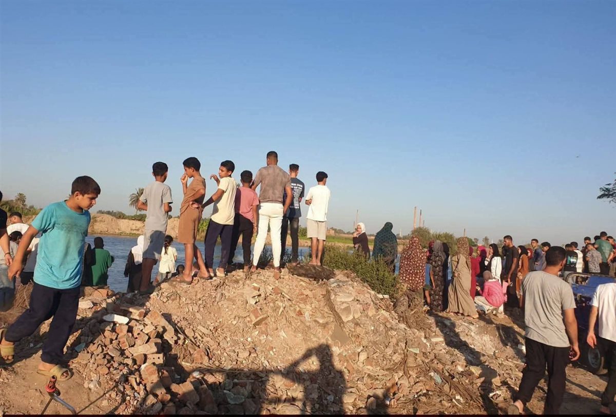 بعد 24 ساعة من البحث.. انتشال جثمان صغيرة من مياه نهر النيل بقناطر زفتي بالغربية