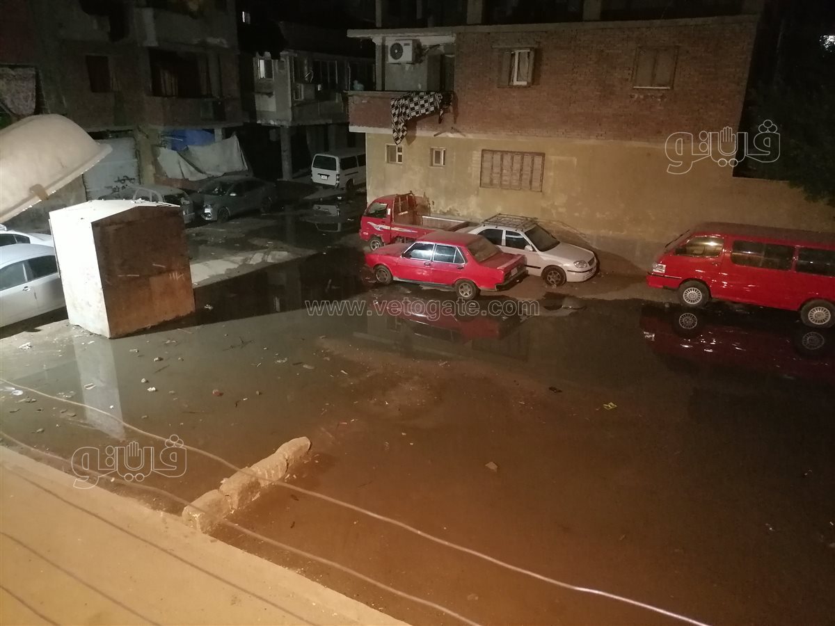 مياه الصرف الصحي تفرض حظر تجوال على سكان مساكن عين شمس (1)