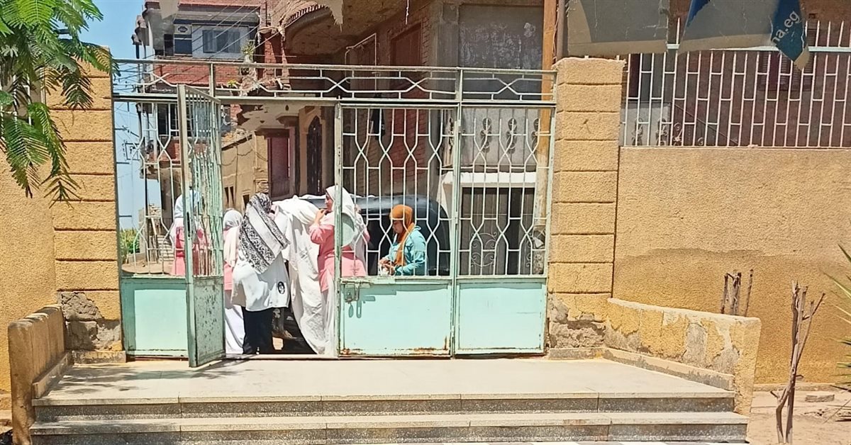 ولادة داخل توك توك امام وحدة صحية، فيتو