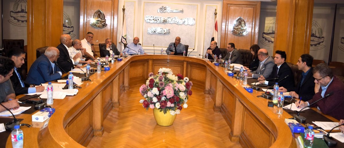 خلال اجتماع مجلس إدارة غرفة القاهرة، فيتو