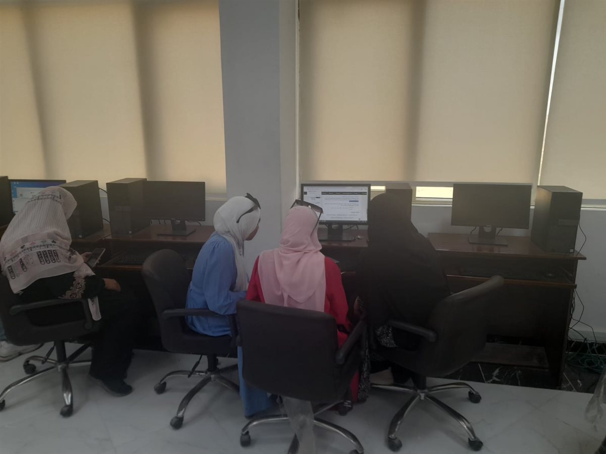 جامعة العريش تواصل استقبال طلاب الثانوية العامة بمعامل التنسيق الإلكتروني