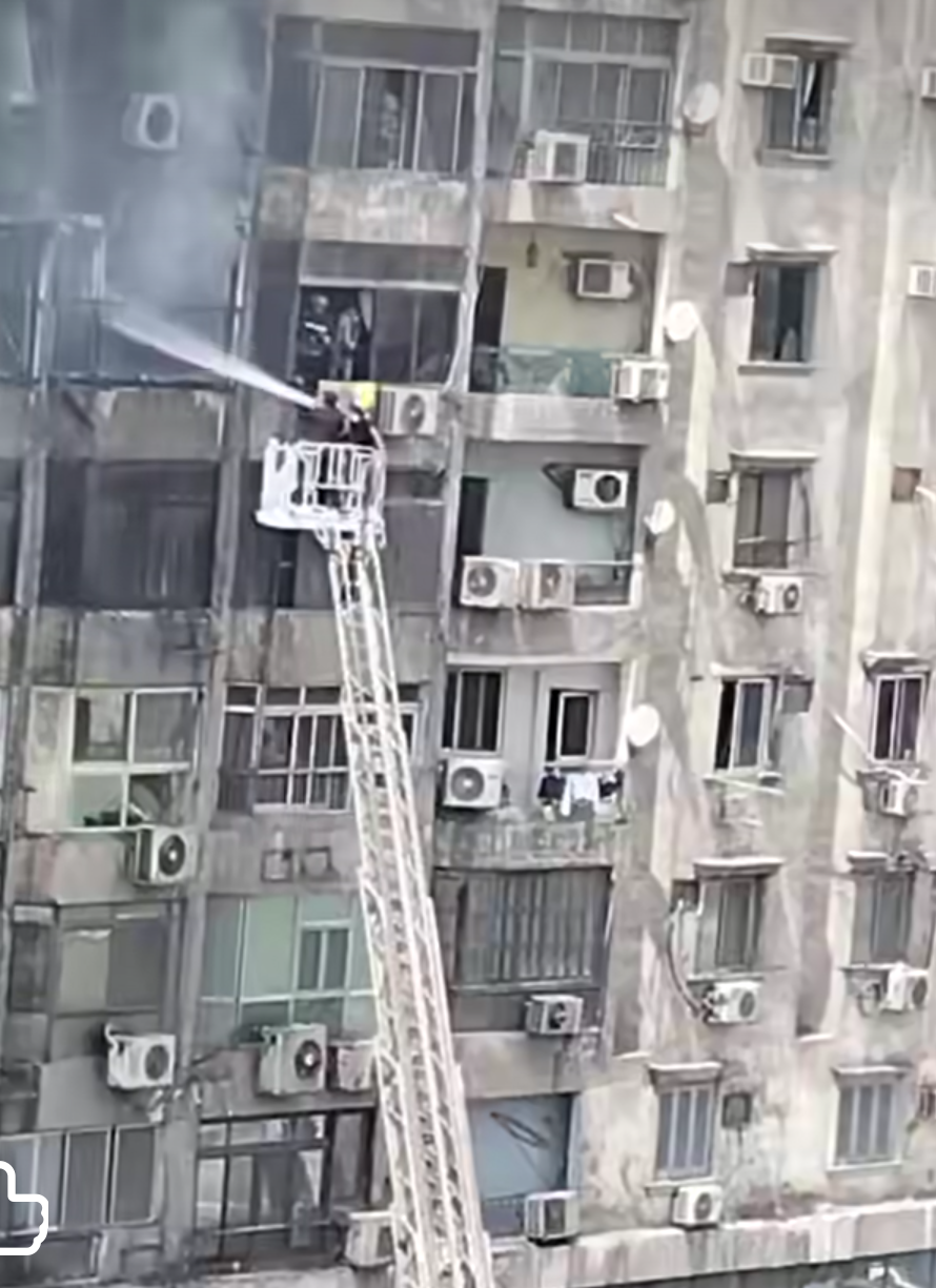 حريق شقة سكنية بشارع العشرين بفيصل