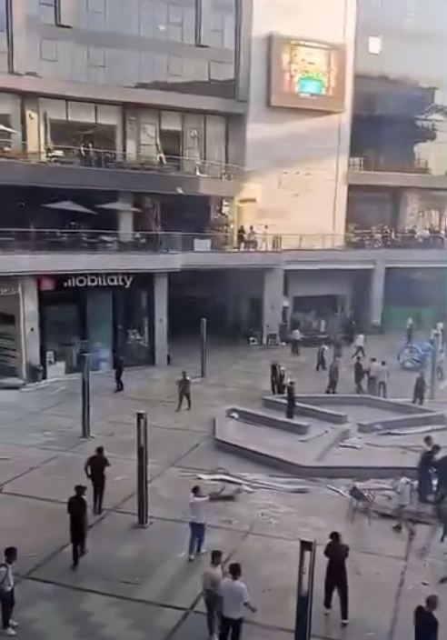 حريق مطعم بمول شهير بالتجمع