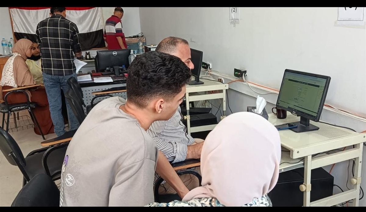 جامعة دمنهور تواصل تقديم الدعم الفني لطلاب المرحلة الثانية للتنسيق الإلكتروني، فيتو