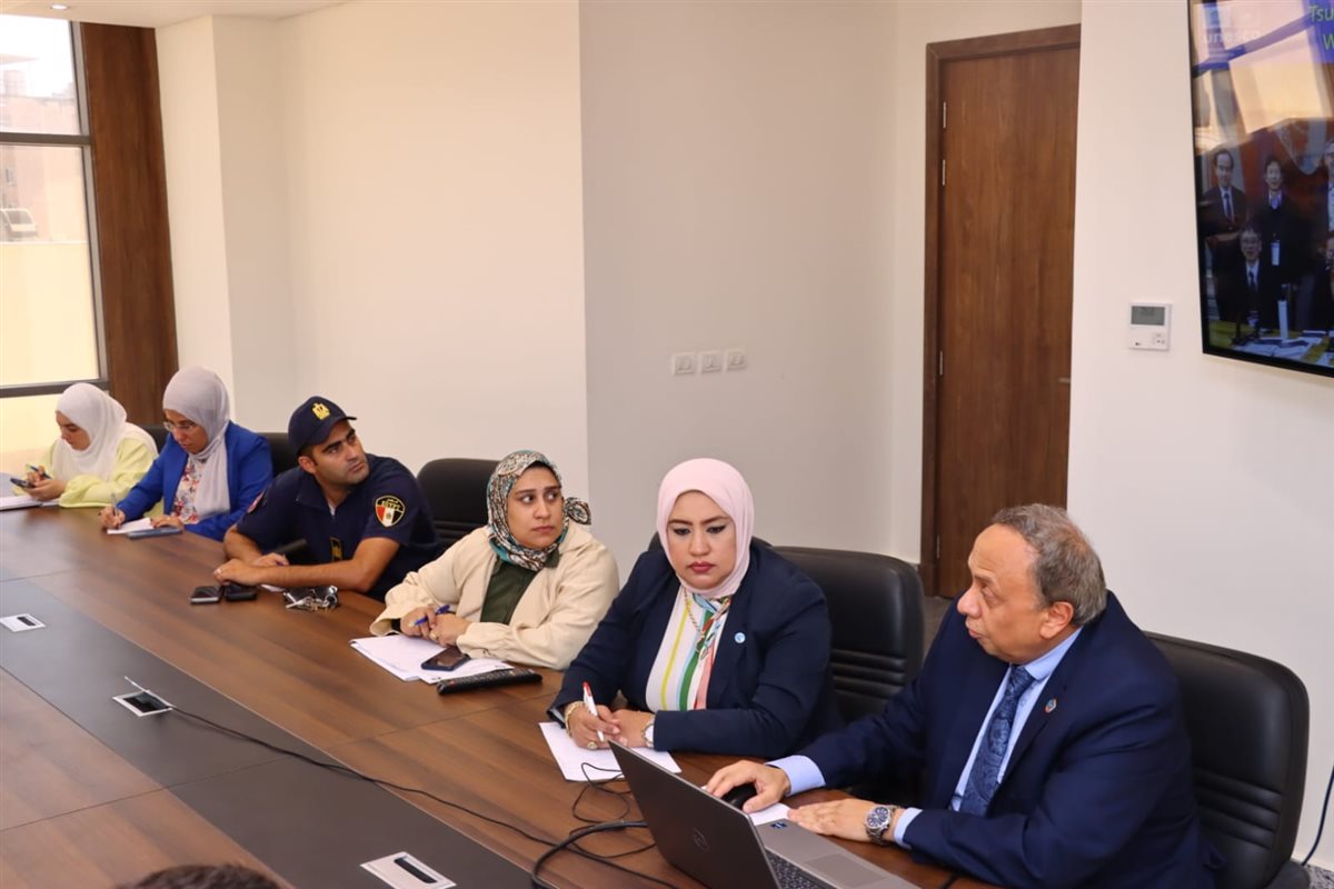 محافظ دمياط يتابع مع اليونسكو منظومة إنذار مبكر