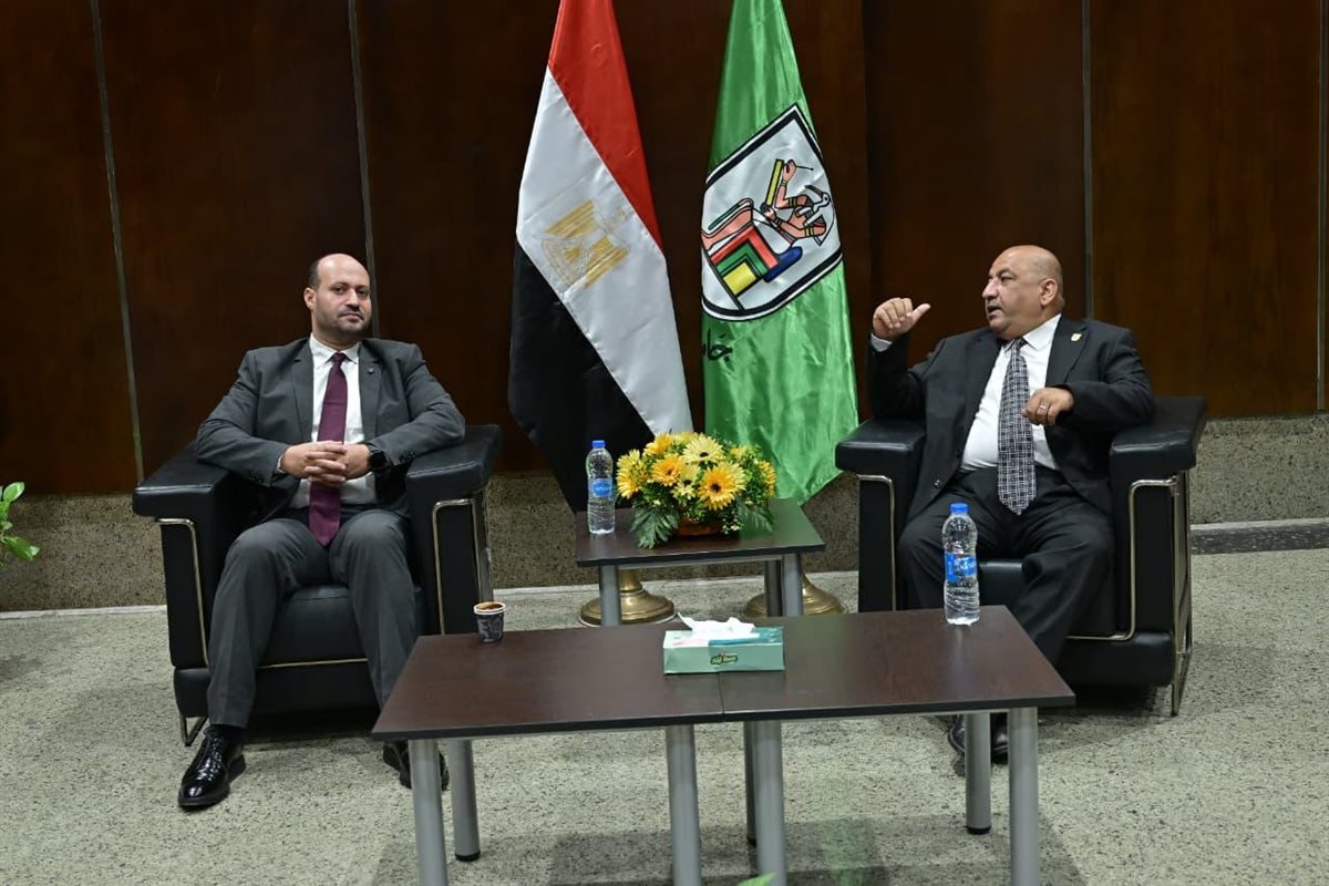 الفوج الثاني من معسكر «قادة المستقبل»، الذي تنظمه جامعة القاهرة