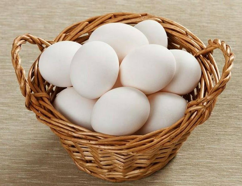 سعر كرتونة البيض اليوم الأحد في بورصة الدواجن، فيتو