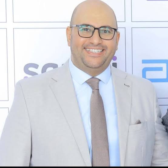 الدكتور أحمد عمر مدير مستشفى ملوي التخصصي، فيتو