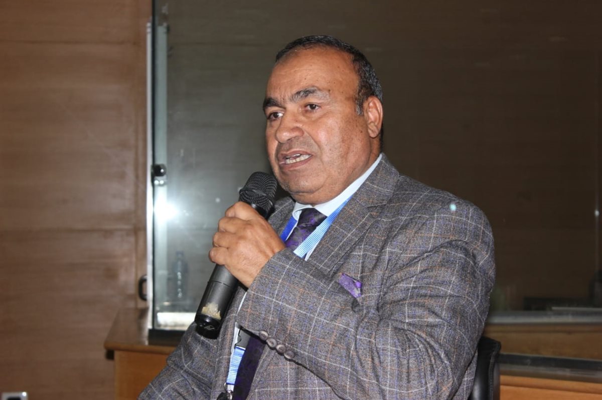 الأستاذ الدكتور ربيع محمد مصطفى يوسف، فيتو
