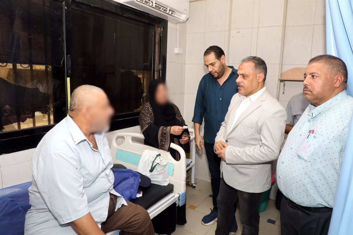 المحافظ فى زيارة مفاجئة لمستشفى ديرب المركزى&nbsp;