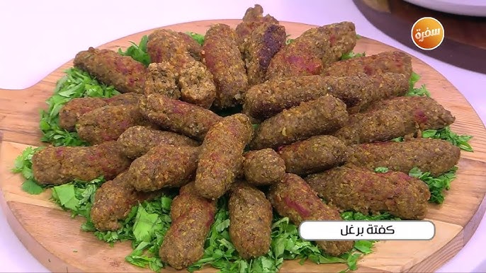 طريقة عمل كفتة البرغل بالصلصة فى الفرن