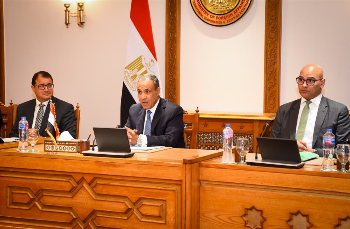 وزير الخارجية ونظيره البوركيني يبحثان تعزيز الشراكة&nbsp;