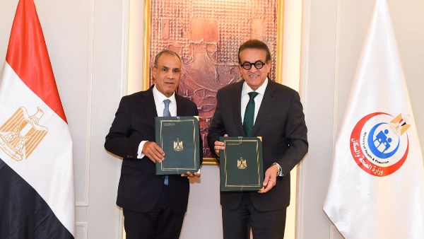 وزيرا الصحة والخارجية