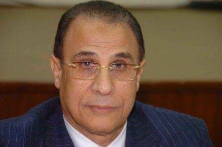 الدكتور أسامة أبو طالب