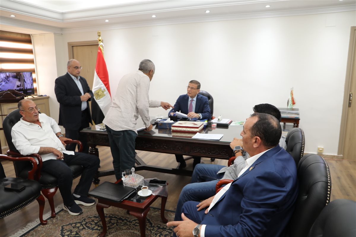 وزير الزراعة وعدد من أعضاء مجلس النواب، فيتو