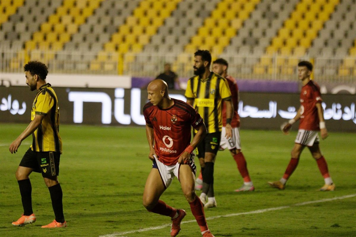 مباراة الأهلي والمقاولون العرب&nbsp;