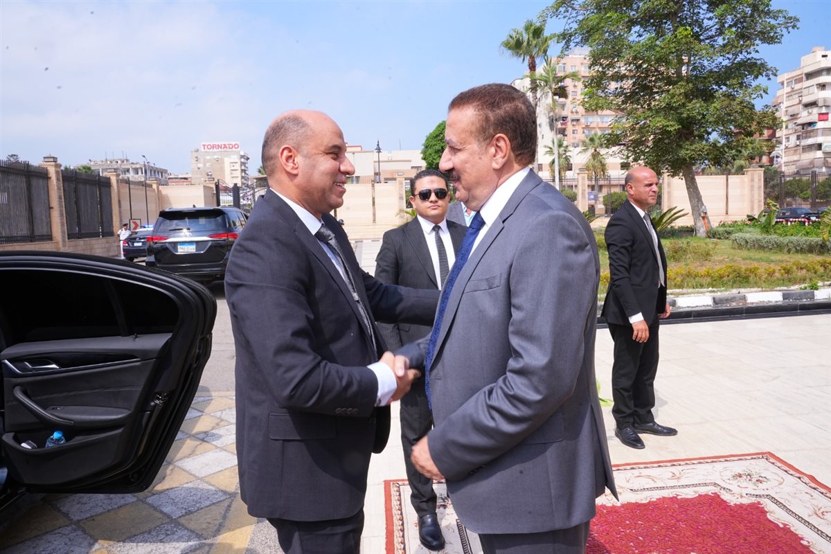محافظ بورسعيد يستقبل وزير العمل بديوان عام المحافظة