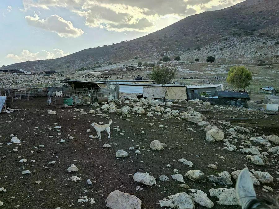 آثار الدمار تبدو على المناطق التي أجبرت سلطات الاحتلال ساكنيها على الهجرة القسرية
