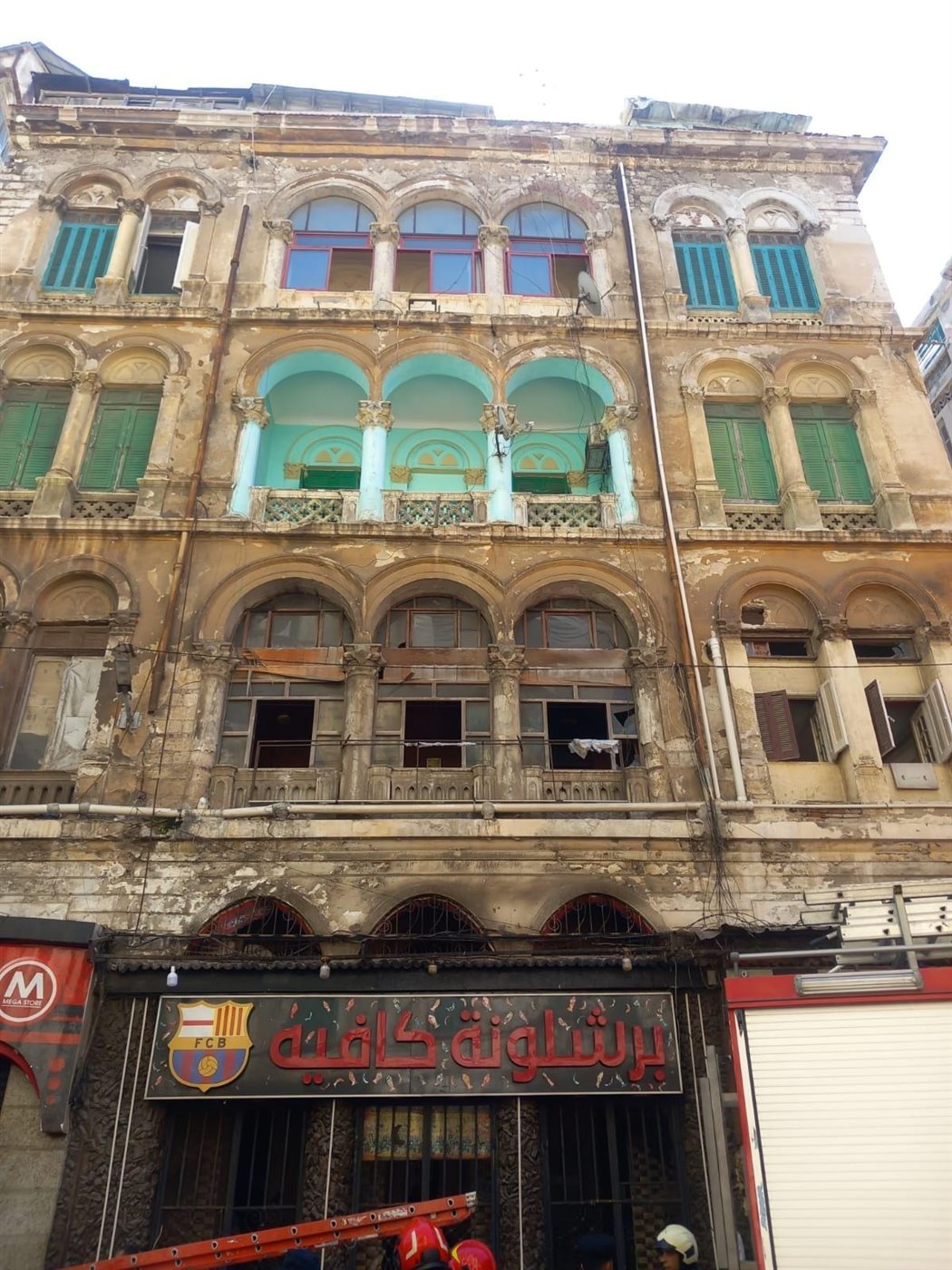 السيطرة على حريق مخزن بمحطة الرمل في الإسكندرية