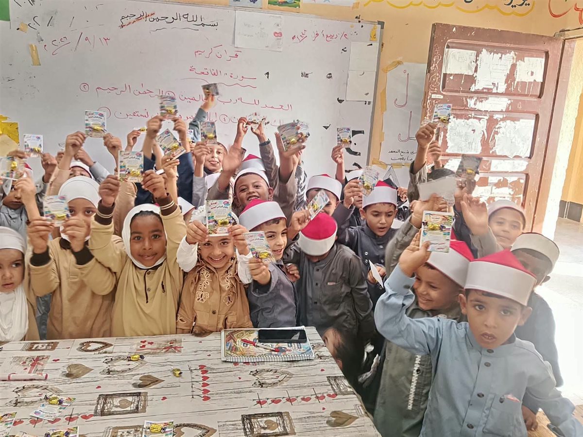 جانب من مراسم استقبال الطلاب،فيتو