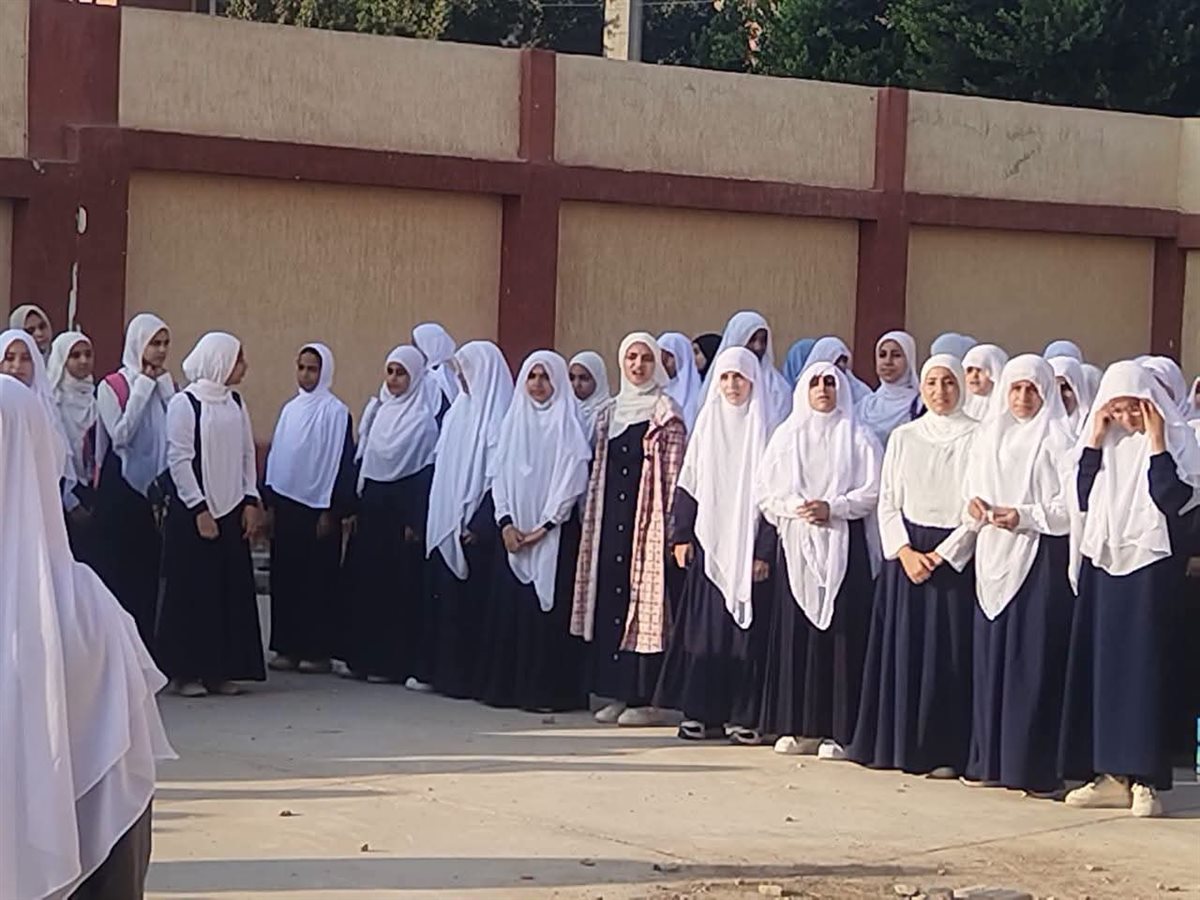 جانب من مراسم استقبال الطلاب،فيتو
