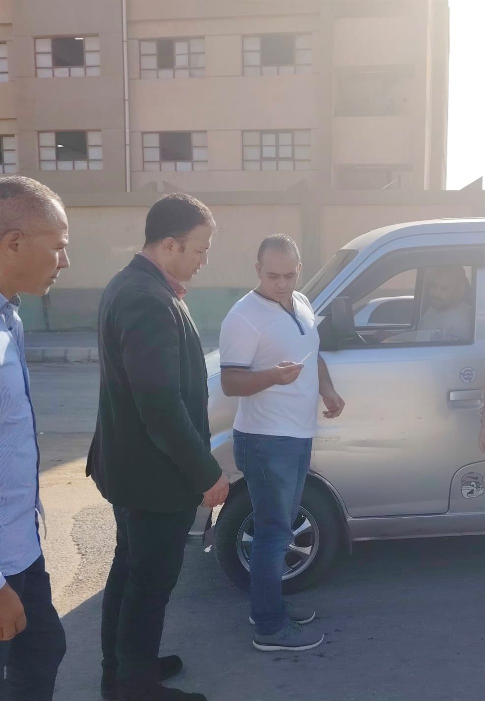 &nbsp;حملات مفاجئة للكشف عن المخدرات بين سائقي حافلات المدارس