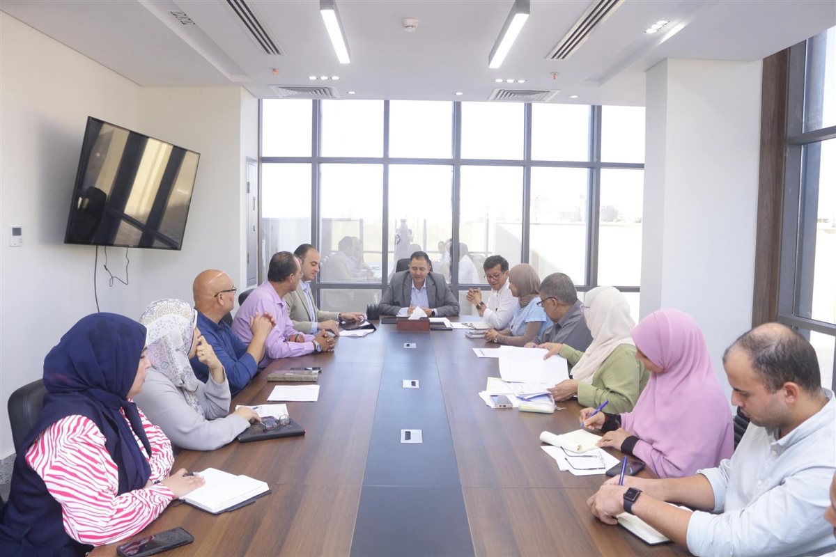 محافظ دمياط يترأس اجتماعًا لمتابعة ملف تقنين واسترداد أراضي الدولة متابعة مستمرة لملف أراضي الدولة