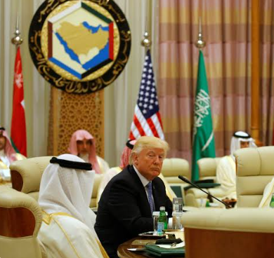 ترامب يضغط على دول الخليج