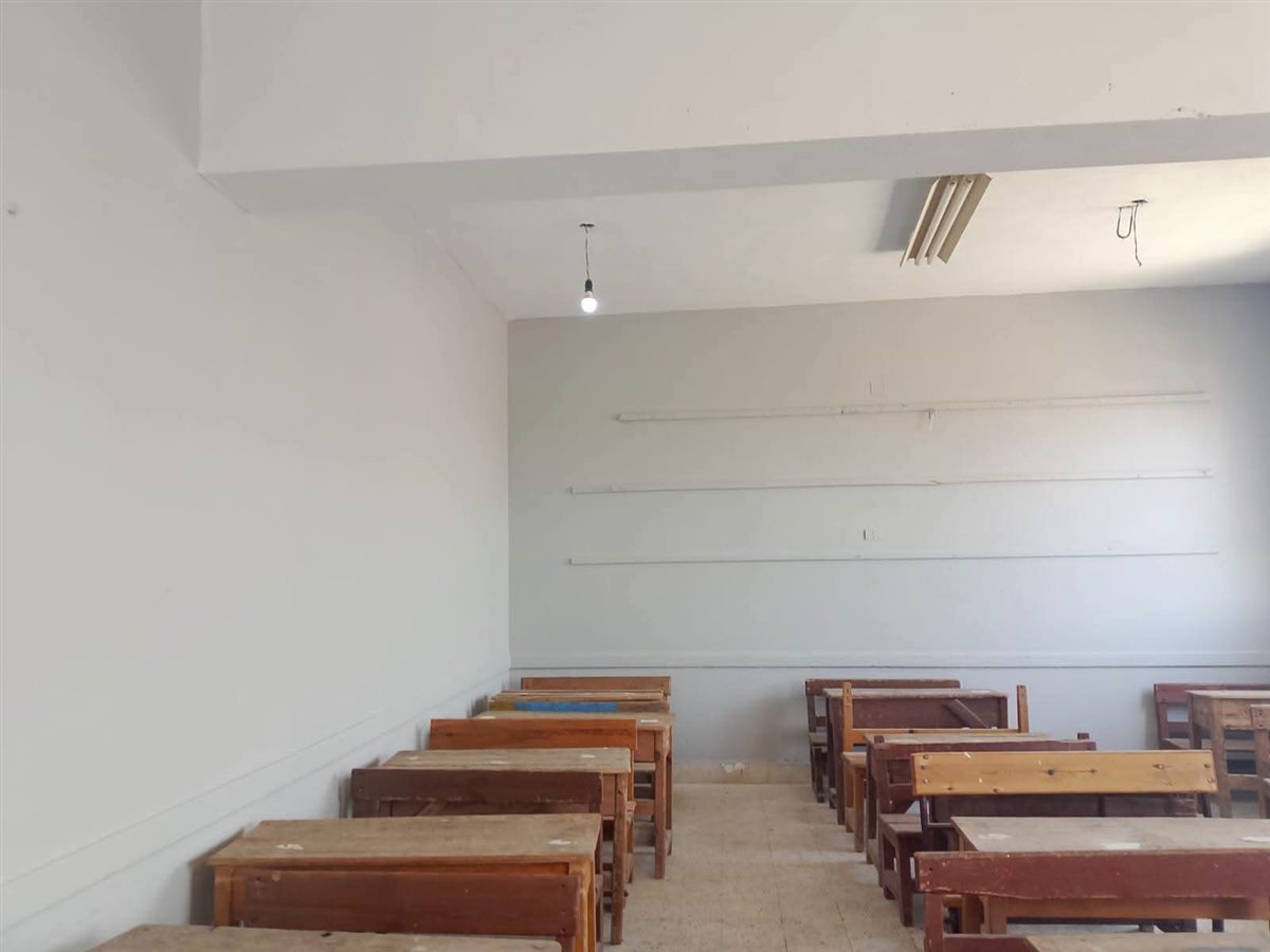 جانب من أعمال تطوير المدرسة، فيتو