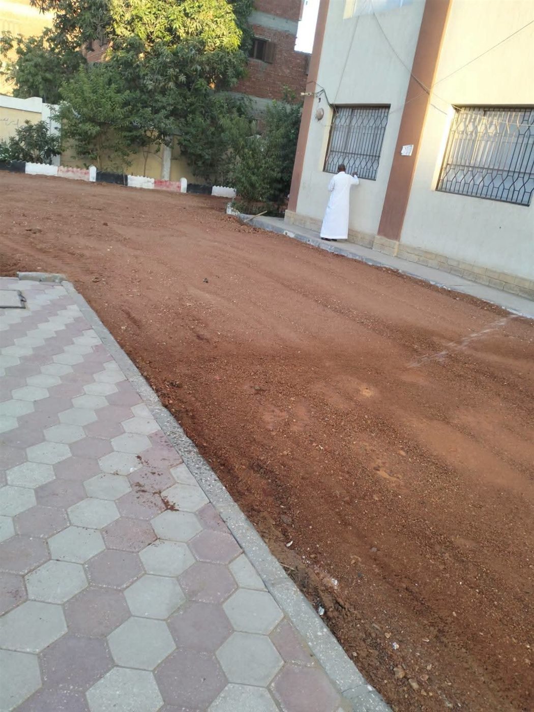 جانب من أعمال تطوير المدرسة، فيتو