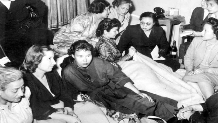 درية شفيق اثناء الاعتصام