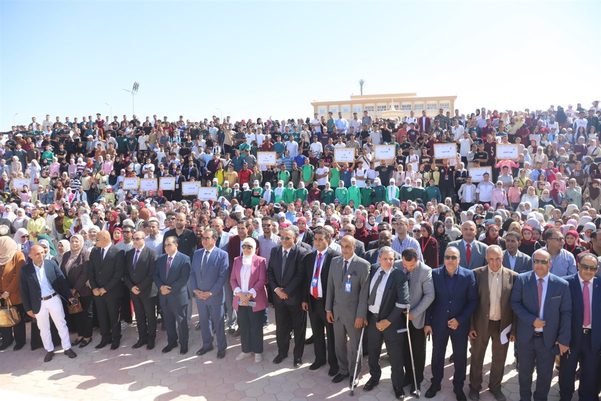 رئيس جامعة قنا يشهد مراسم تحية العلم في مستهل العام الجامعي الجديد