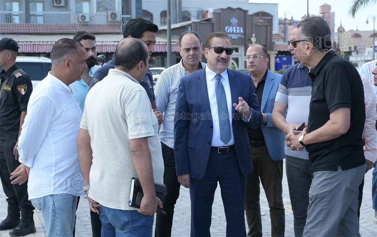 محافظ بورسعيد يتابع مشروع تطوير الكورنيش