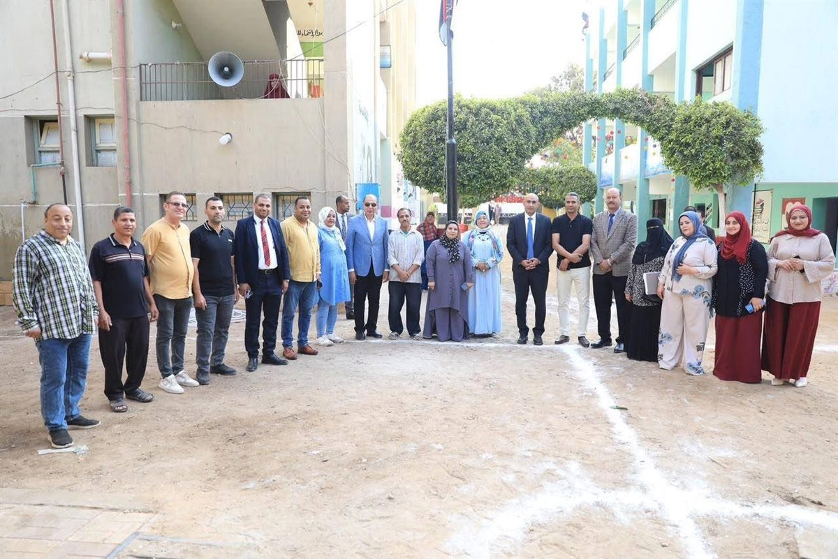 وزير التعليم ومحافظ المنيا يتفقدان مدارس المحافظة لمتابعة انتظام الدراسة