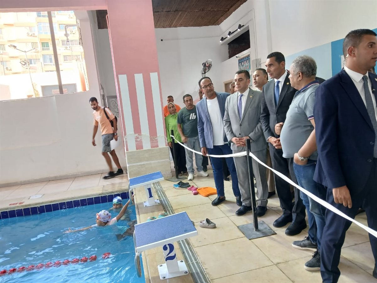 جوهر نبيل يتفقد مركز شباب سموحة