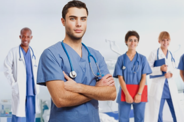 الفرق بين دراسة الطب في مصر وفي أمريكا
